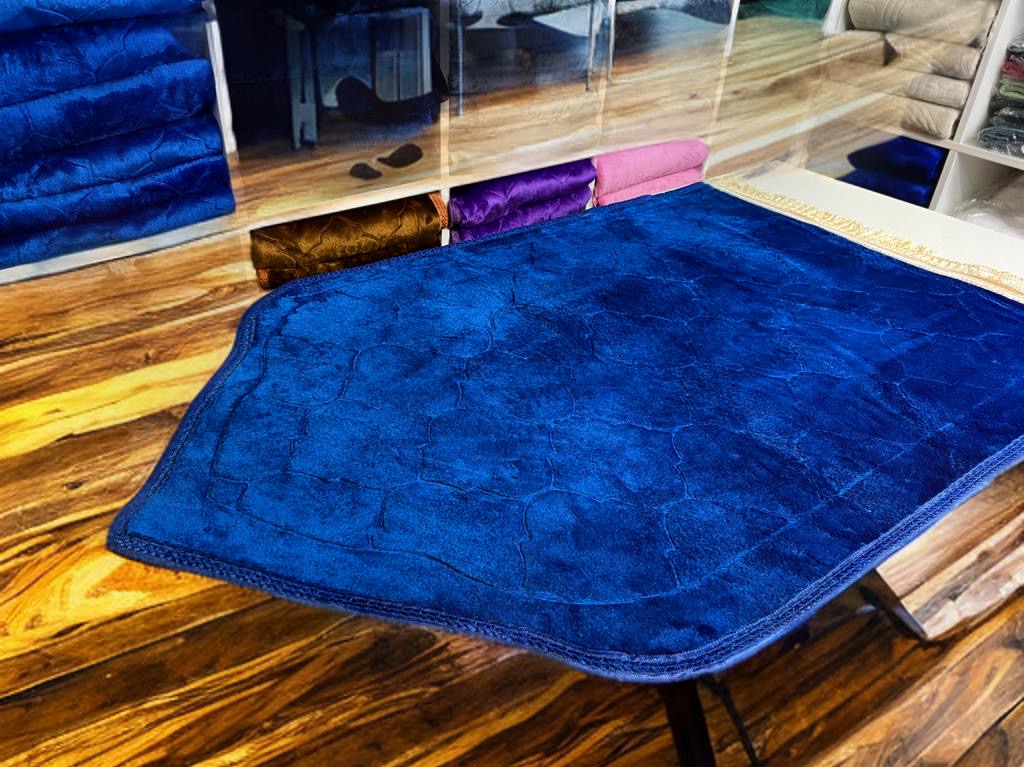 Bequemer Gebetsteppich in verschiedenen Farben 70x110