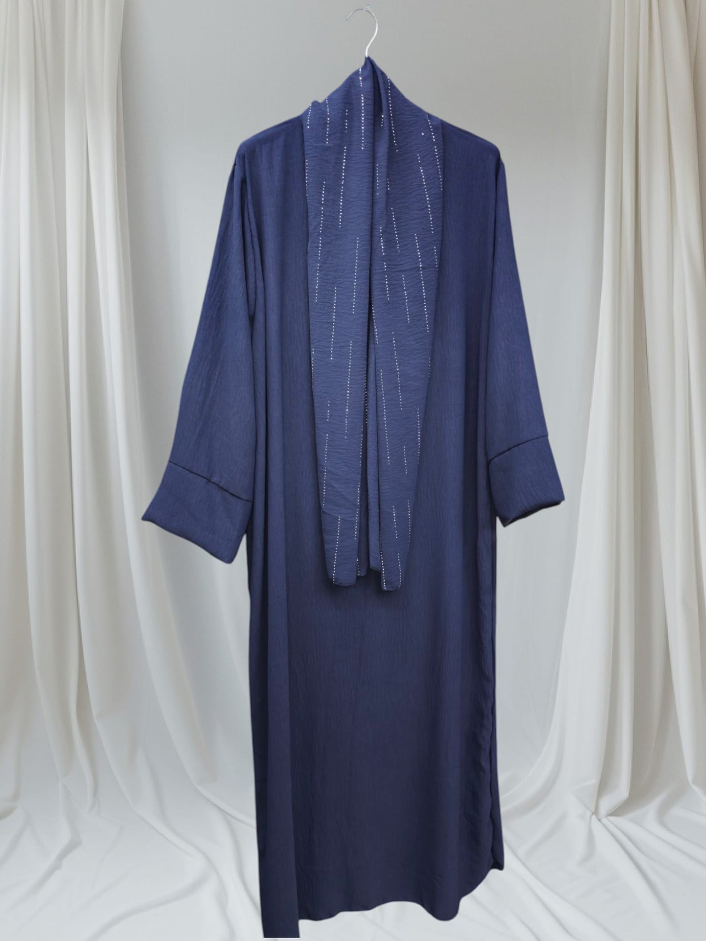 Abaya mit integriertem Glitzer Hijab