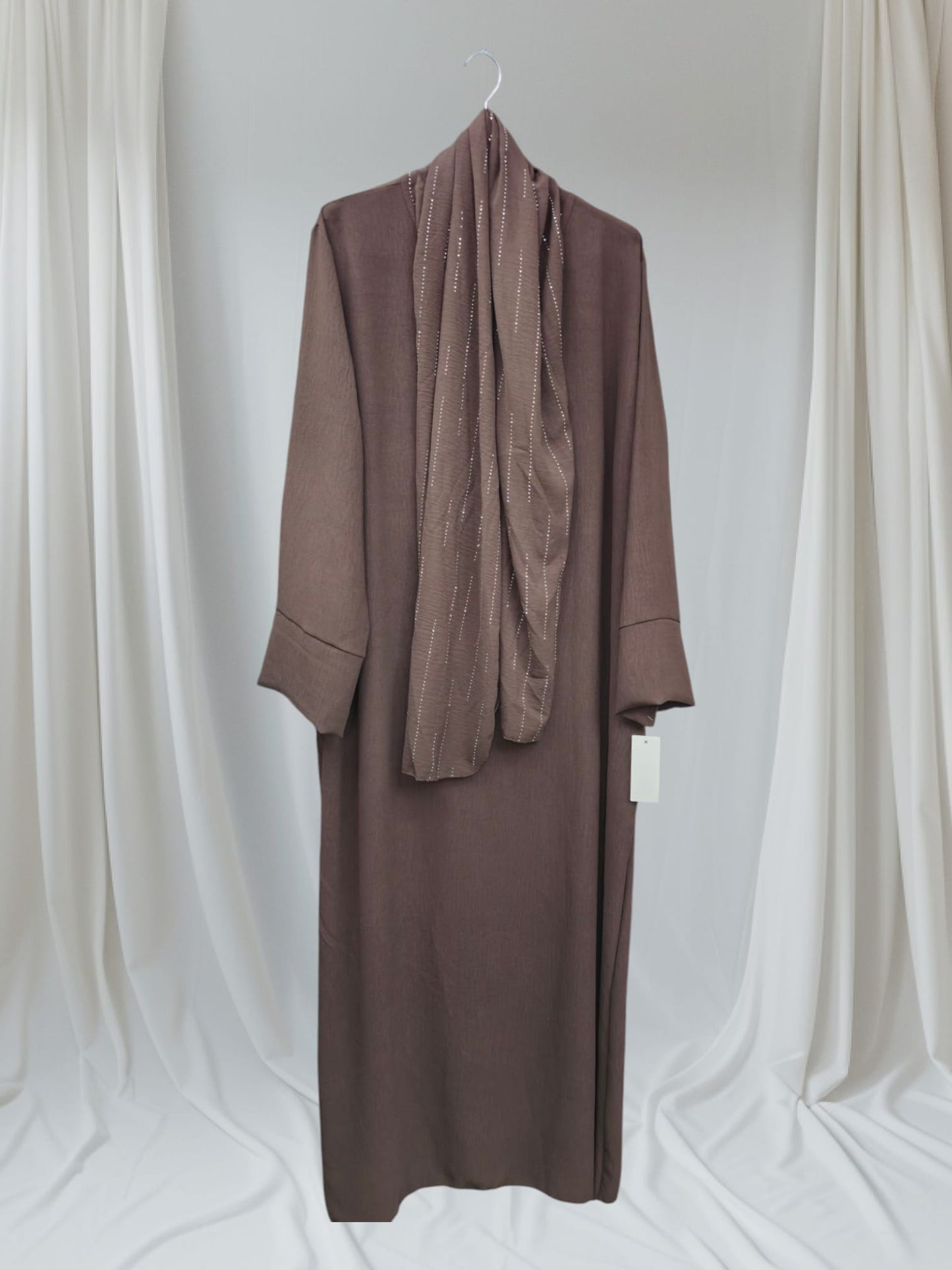 Abaya mit integriertem Glitzer Hijab